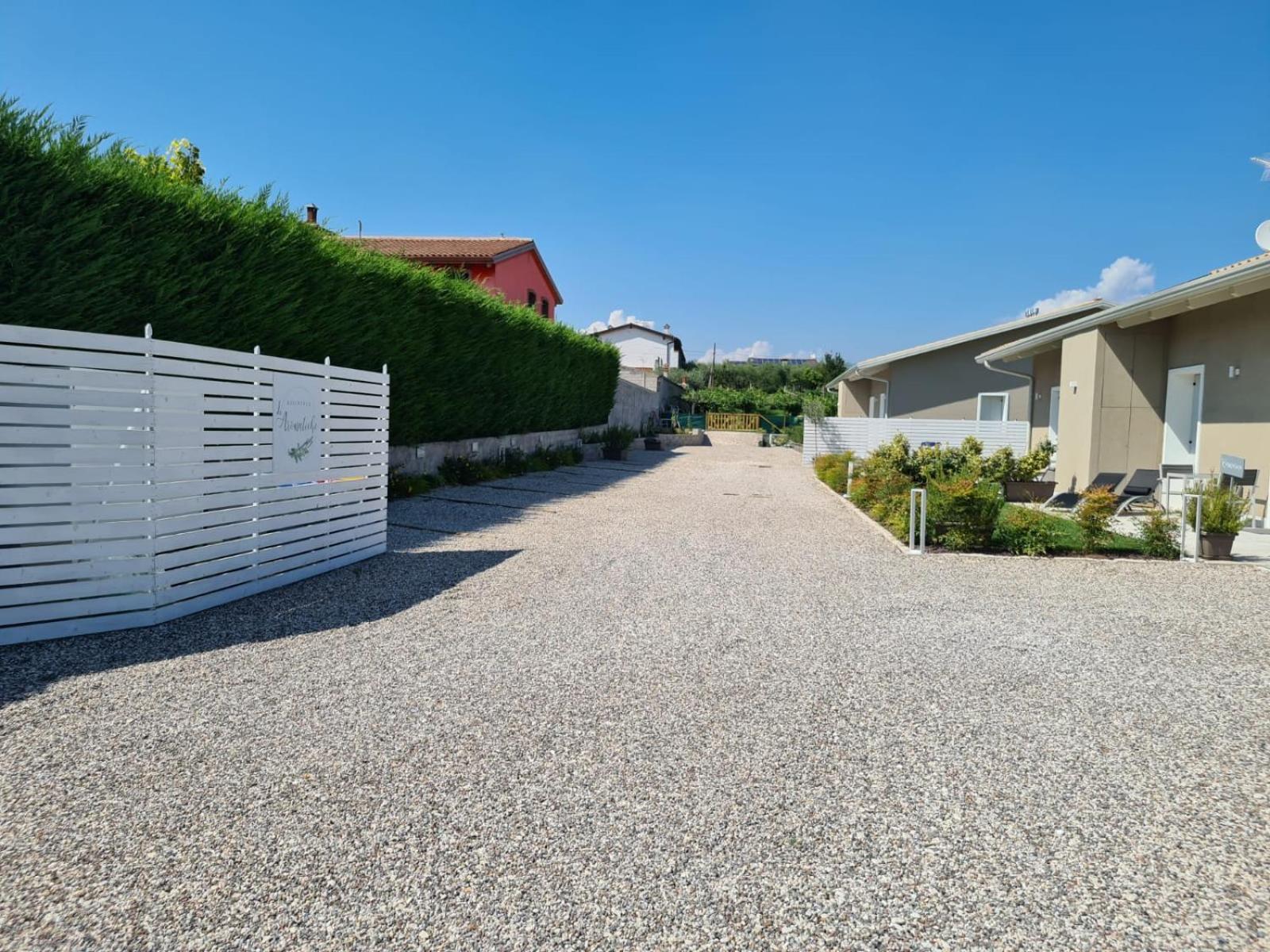 Residence Le Aromatiche كافايون فيرونيسي المظهر الخارجي الصورة